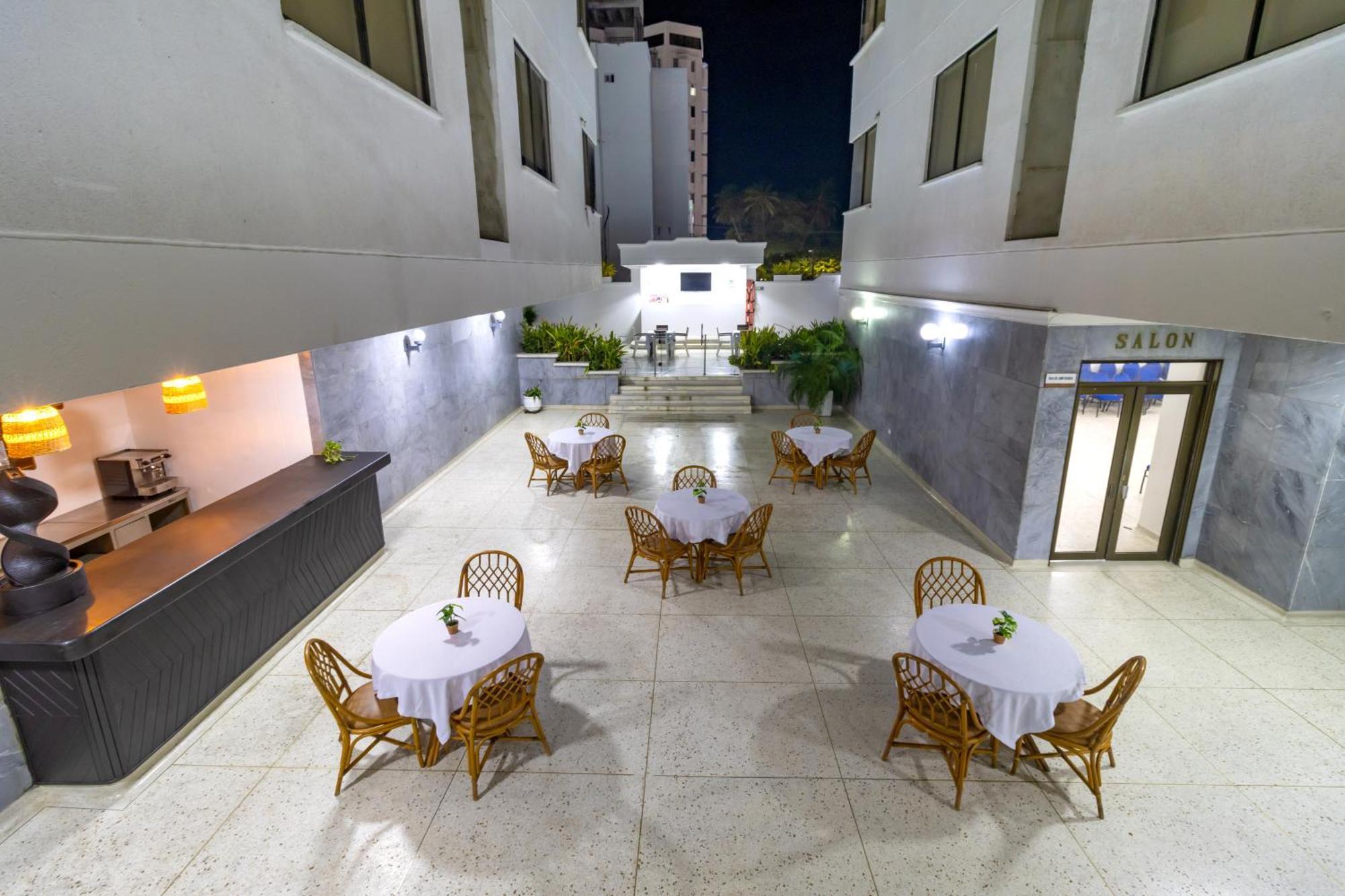 Hotel Axis Inn By Geh Suites Santa Marta  Exterior foto